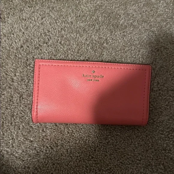 kate spade wallet - Picture 1 of 2